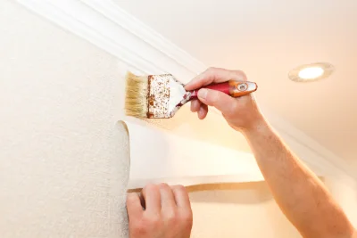 Pose de papier peint aux Forges — revêtements muraux et toiles de verre